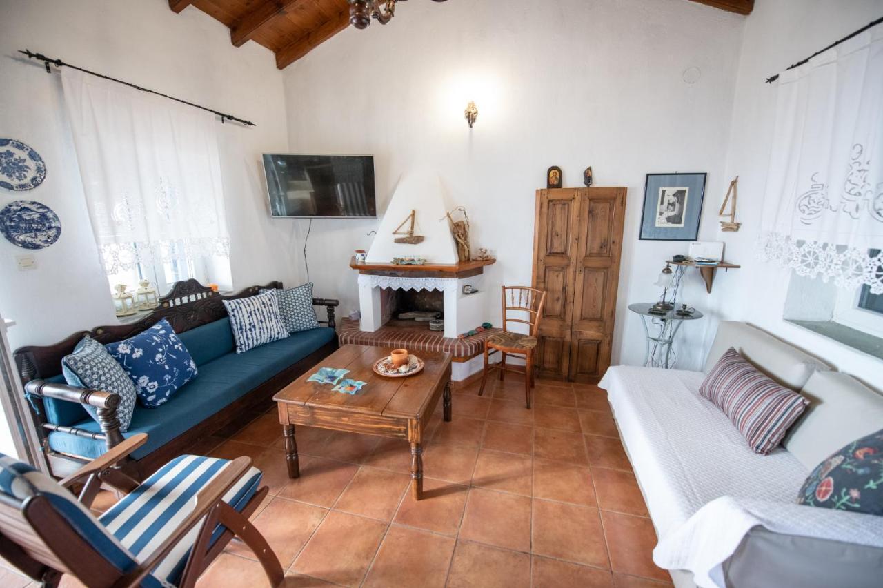 Villa Marouda Glossa Luaran gambar